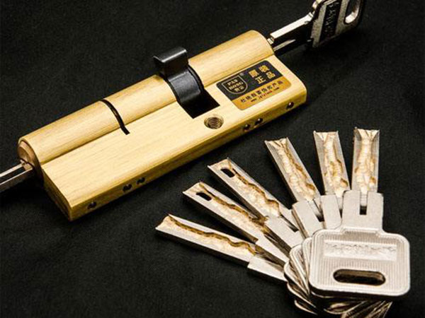 石嘴山市24小时上门开锁公司