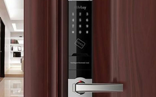 石嘴山市24小时上门开锁公司