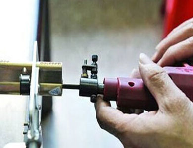 石嘴山市24小时上门开锁公司